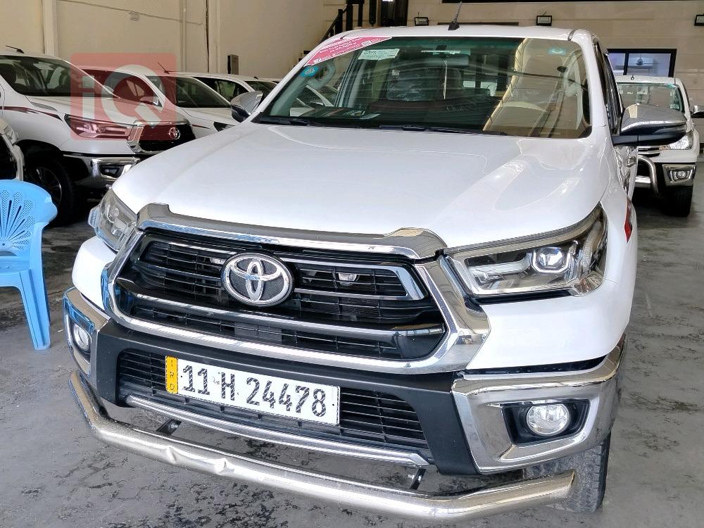 تويوتا هايلوكس